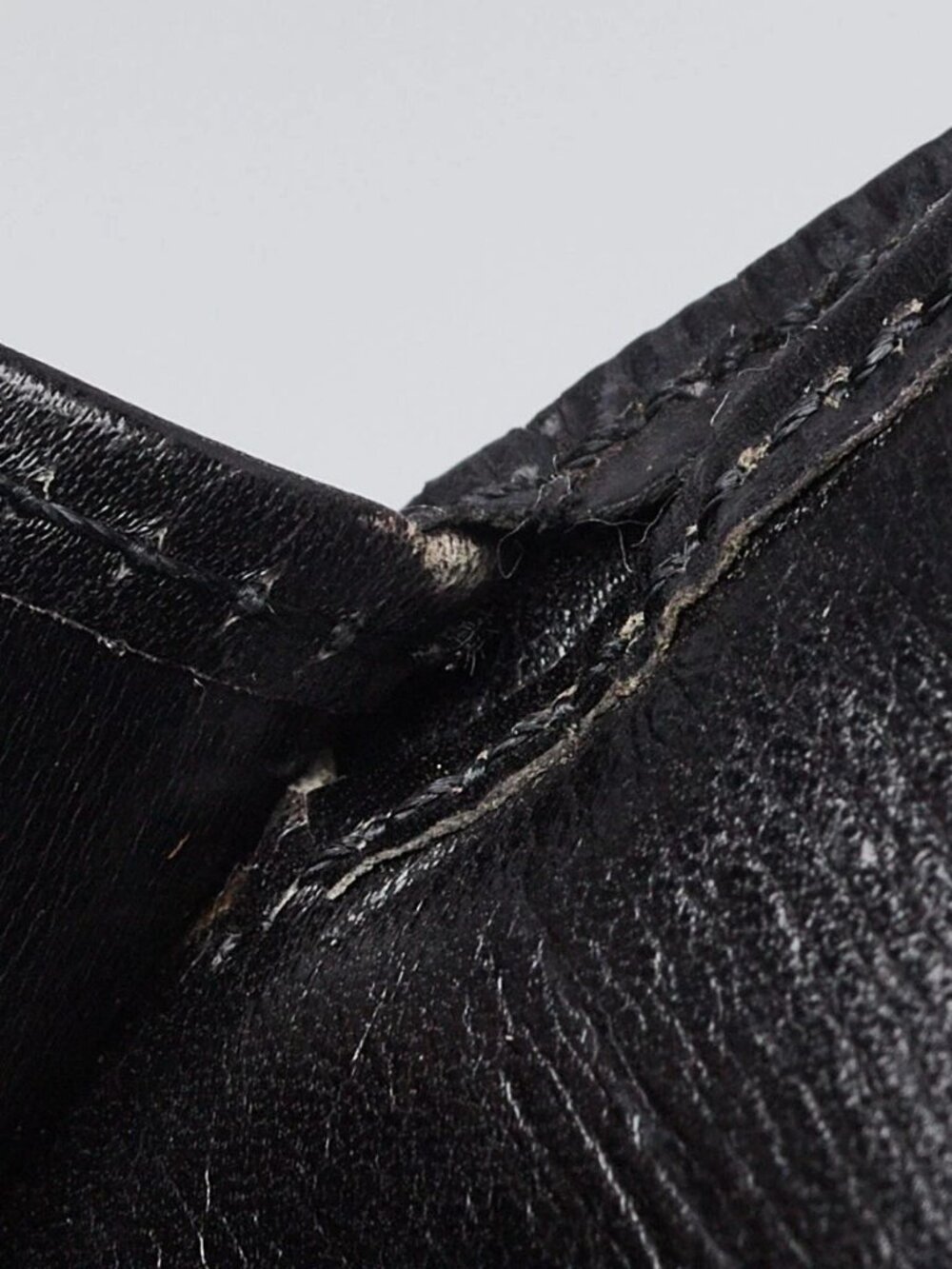 Louis Vuitton Black Epi Leather Porte-Tresor International Wallet - Picture 9 of 11